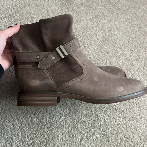 “Clark’s: Women’s Bootie size 8” - Picture 8 of 11